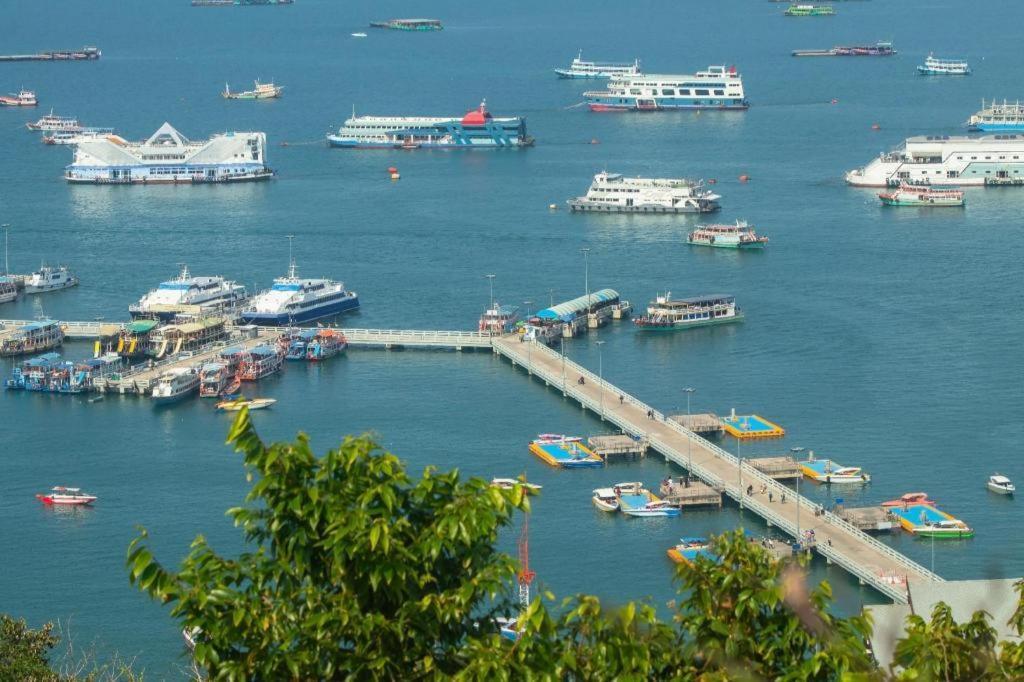 The Green View Pattaya Luaran gambar
